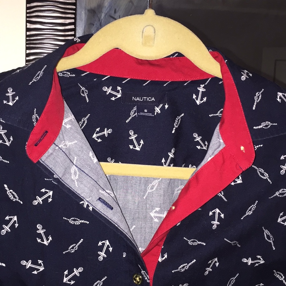 Shirt - Picture 2 of 4